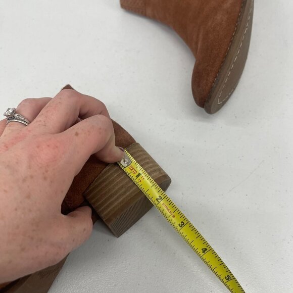 Seychelles Score Suede Leather Side Zip Heeled Ankle Booties Shoes Womens 9.5 - Picture 8 of 9